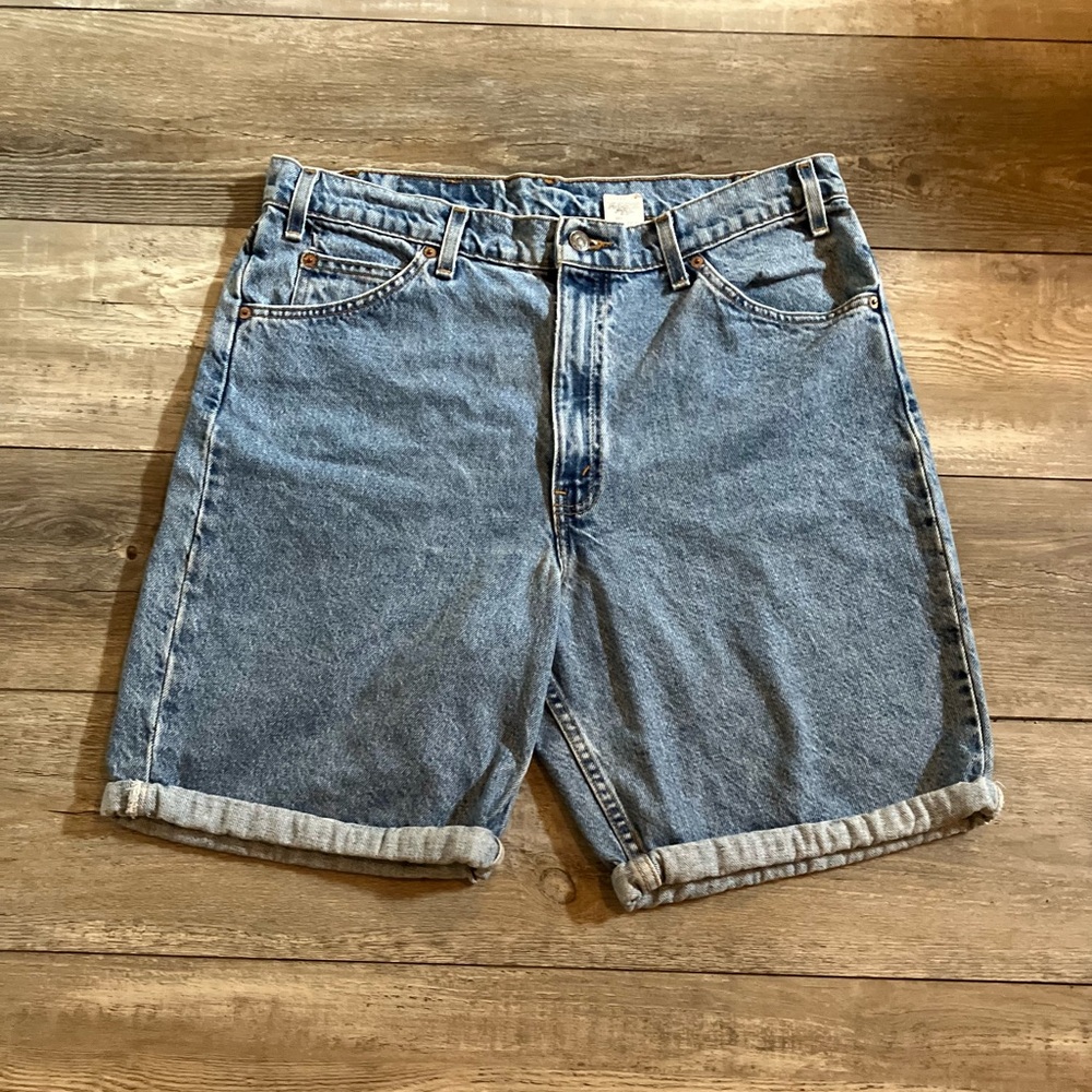 Men’s Vintage 90’s Orange Tab Levi’s 550 Denim Shorts